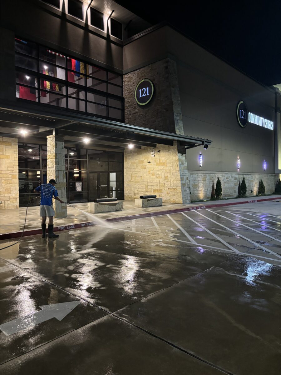 pit stop pressure washing - commercial pressure washing services